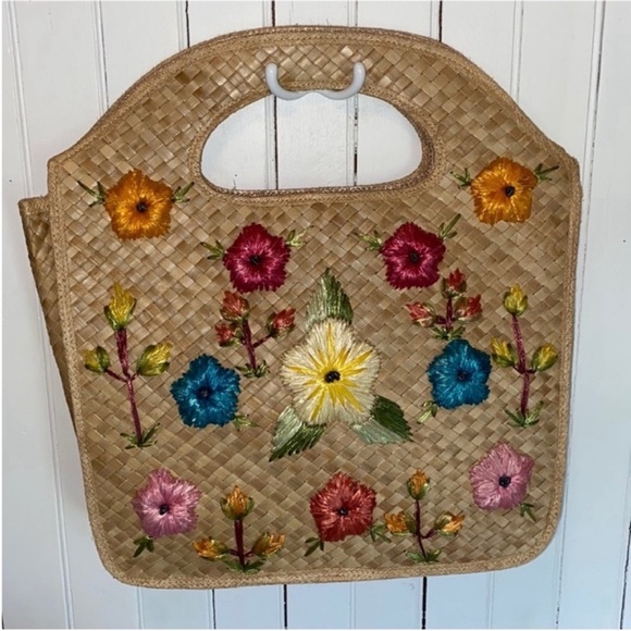 Handbags - Floral Embroidered Woven Tote Bag